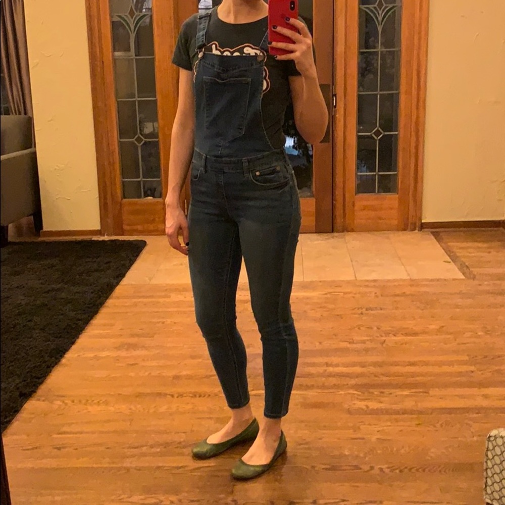 Cute Wrangler overalls size 27